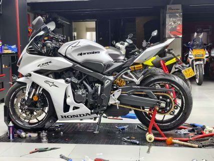 本田DREAMWING CBR650R