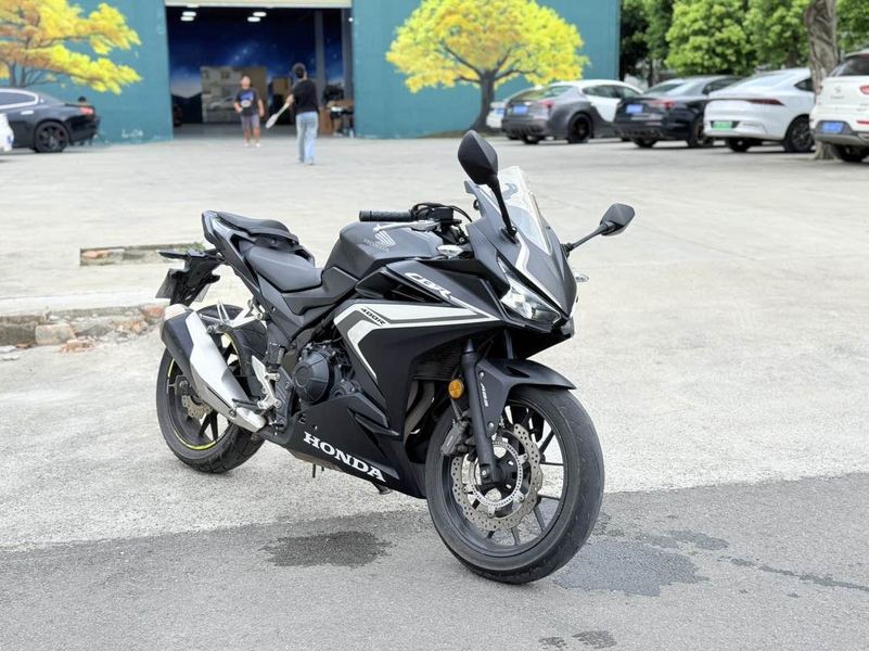 本田WING CBR400R