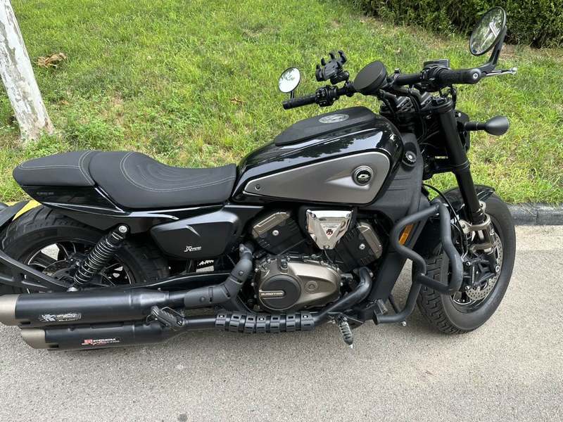 QJMOTOR 闪600