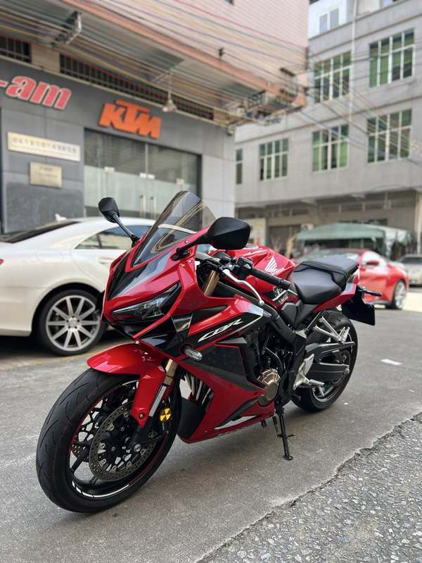本田DREAMWING CBR650R