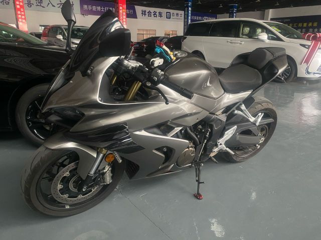 QJMOTOR 赛600