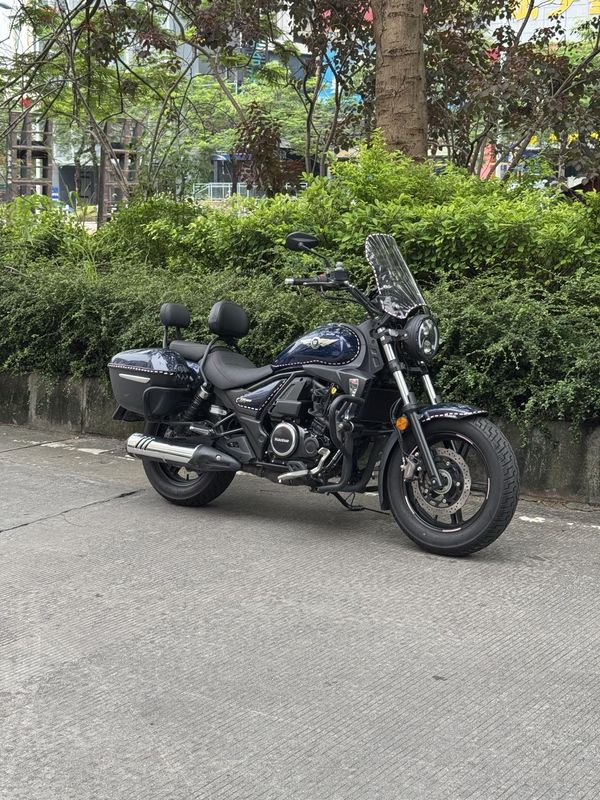 豪爵 TR300
