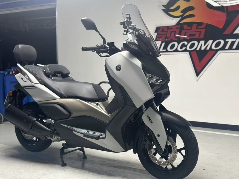雅马哈 XMAX