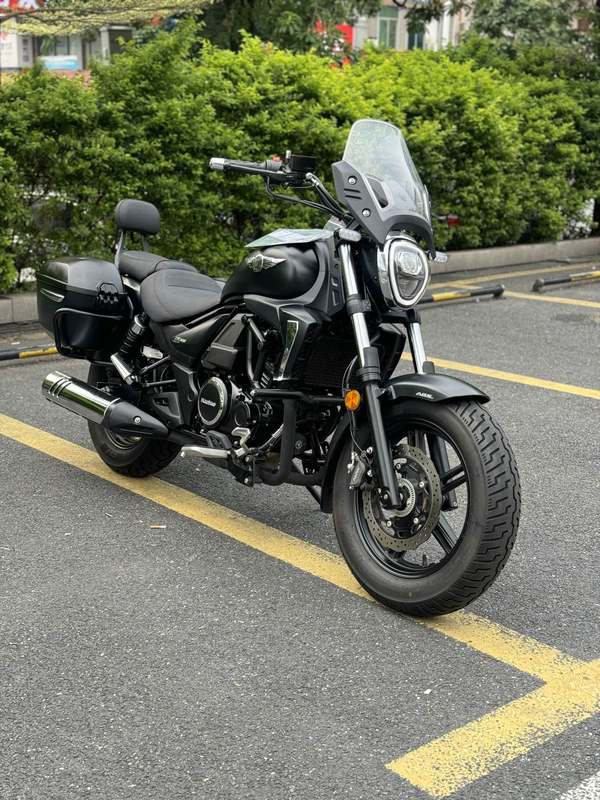 豪爵 TR300