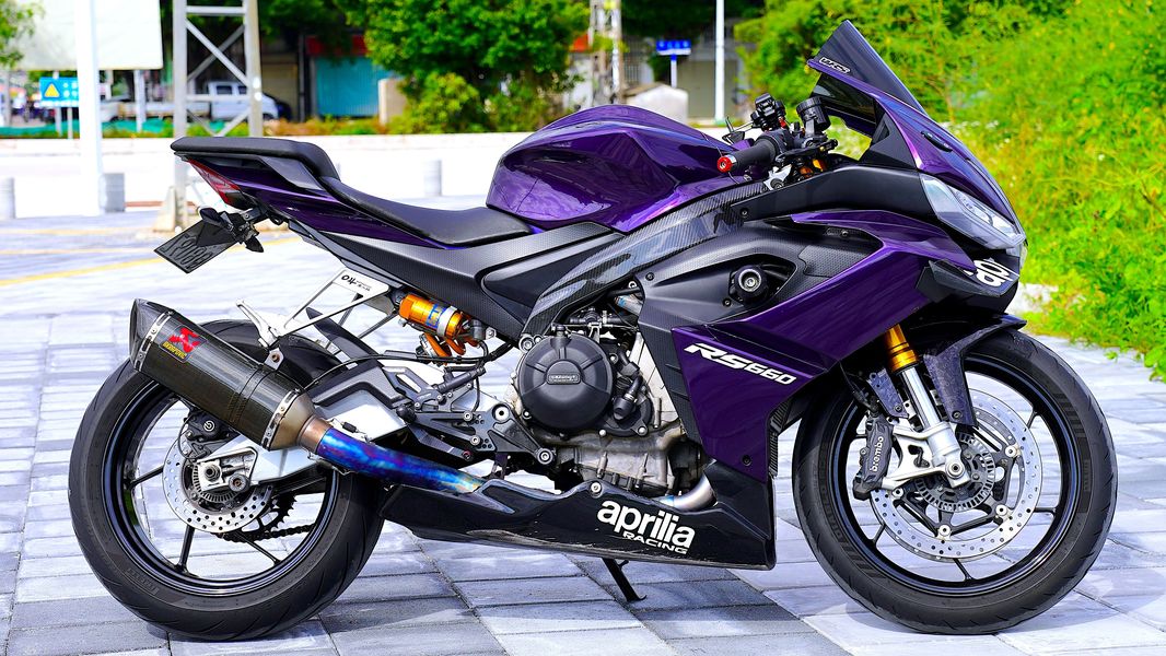 阿普利亚 RS 660 