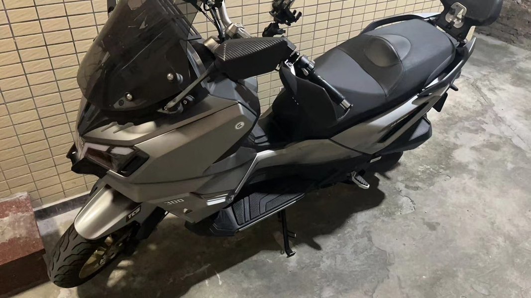 SYM三阳 Husky ADV 300
