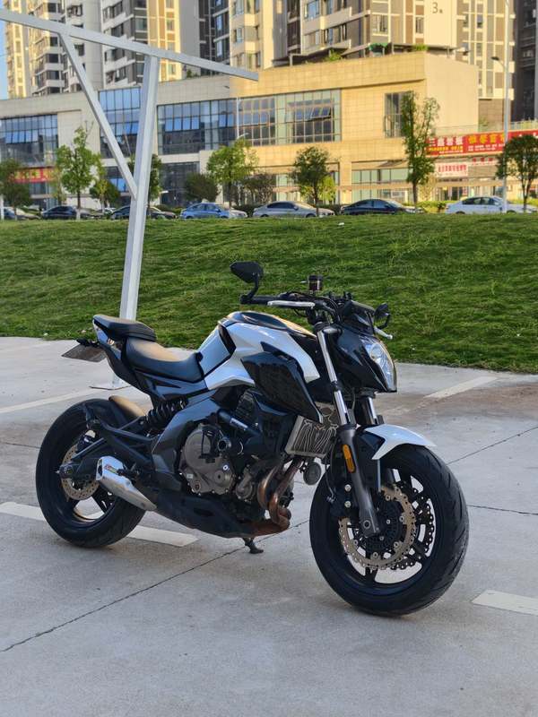 春风 650NK