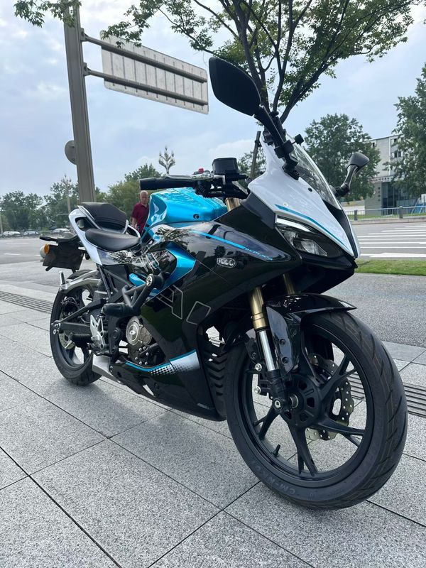 QJMOTOR 赛150