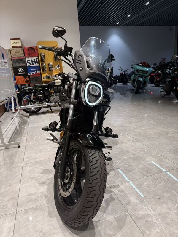 豪爵 TR300
