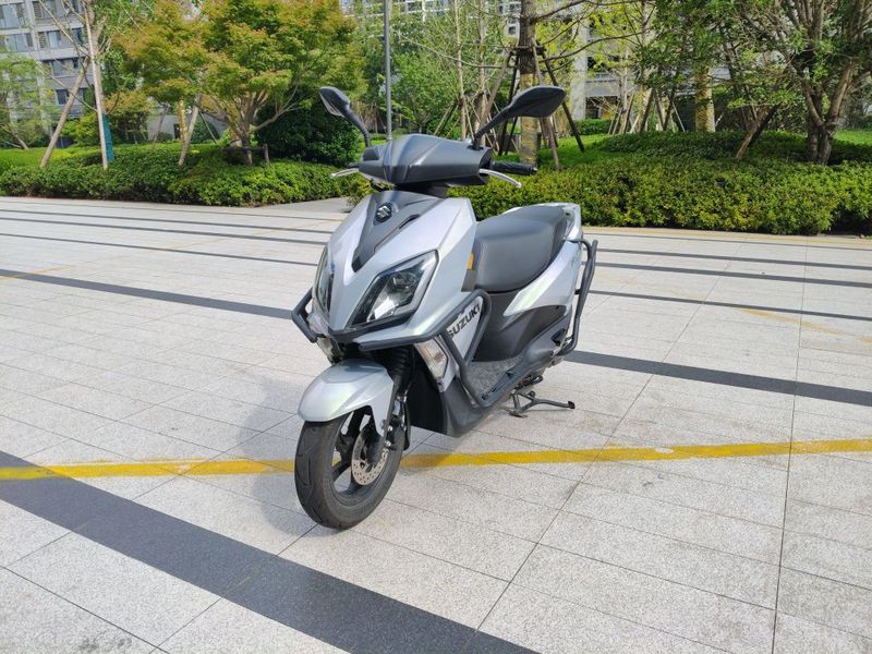 济南铃木 UY125