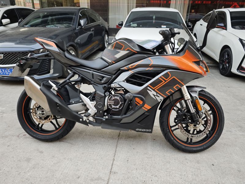 无极 250RR
