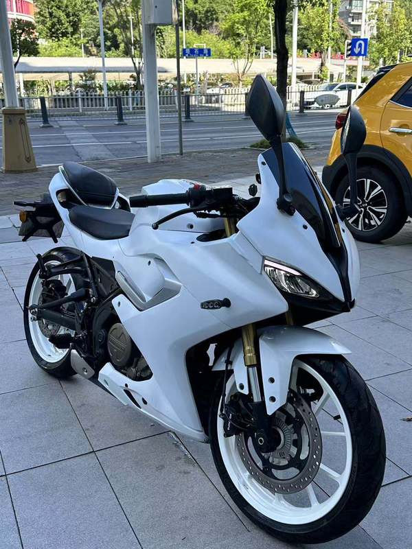 QJMOTOR 赛250