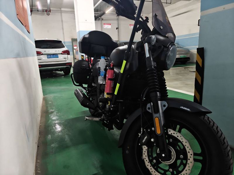 豪爵 TR300