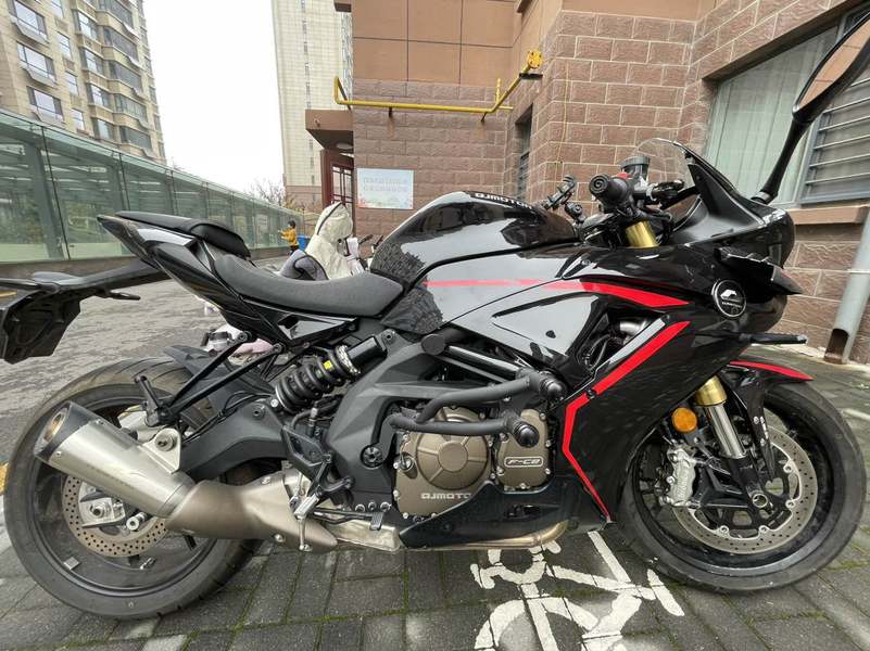 QJMOTOR 赛600