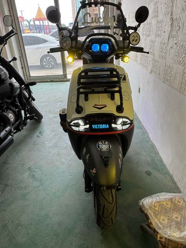 维多利亚 Sixties 250Si