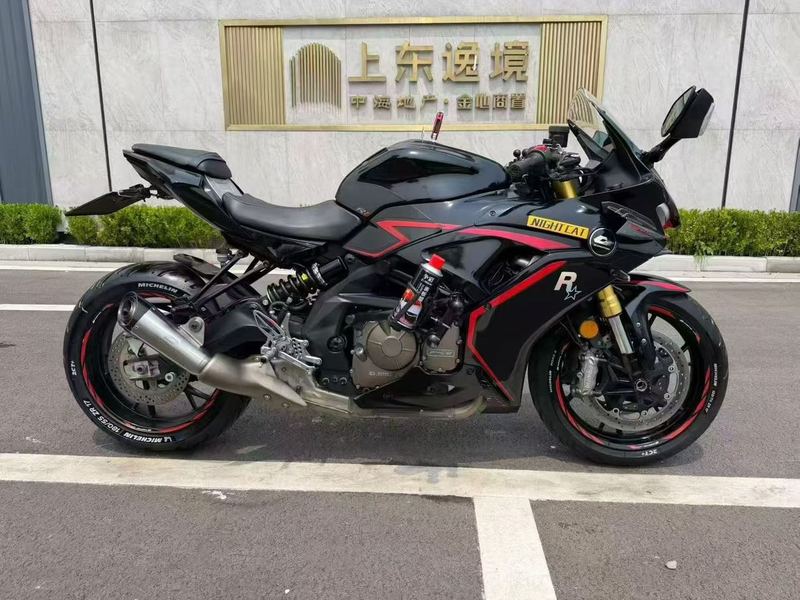 QJMOTOR 赛600