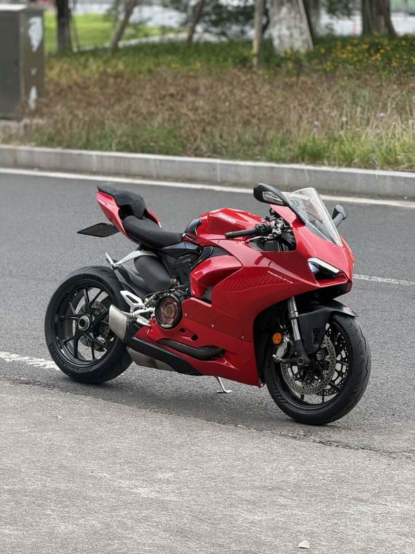 杜卡迪 Panigale V2