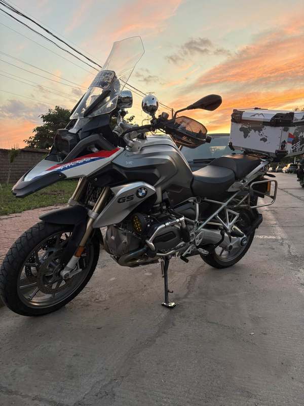 宝马 R 1200 GS