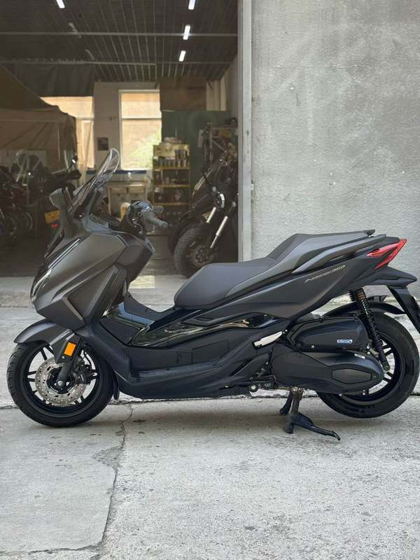 本田WING NSS350