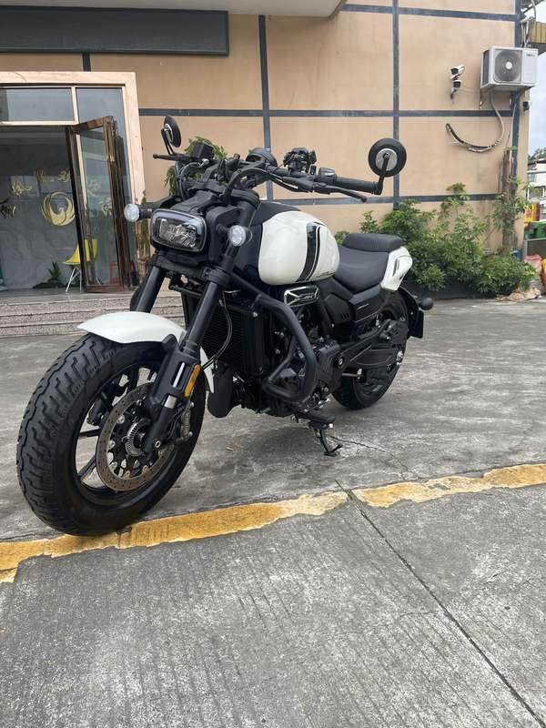 钱江 AK628