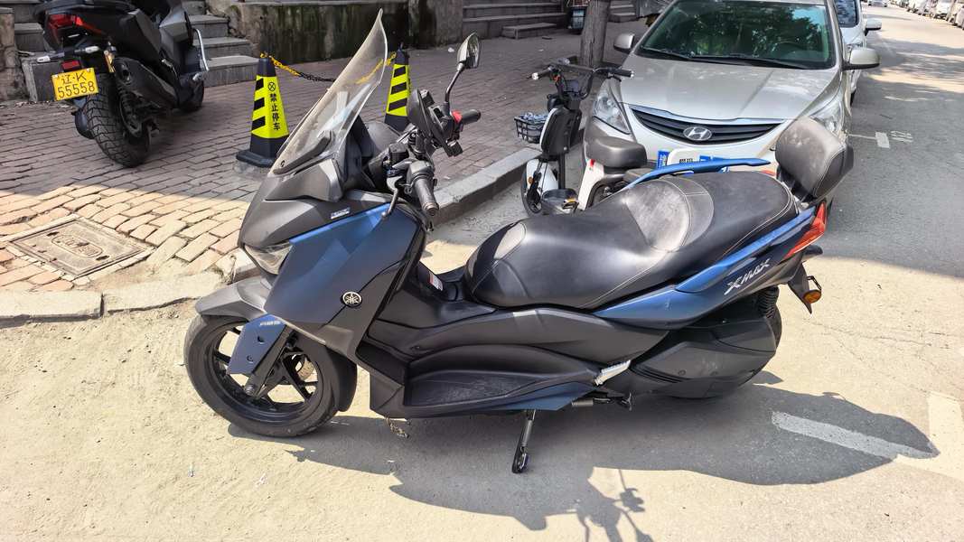 雅马哈 XMAX