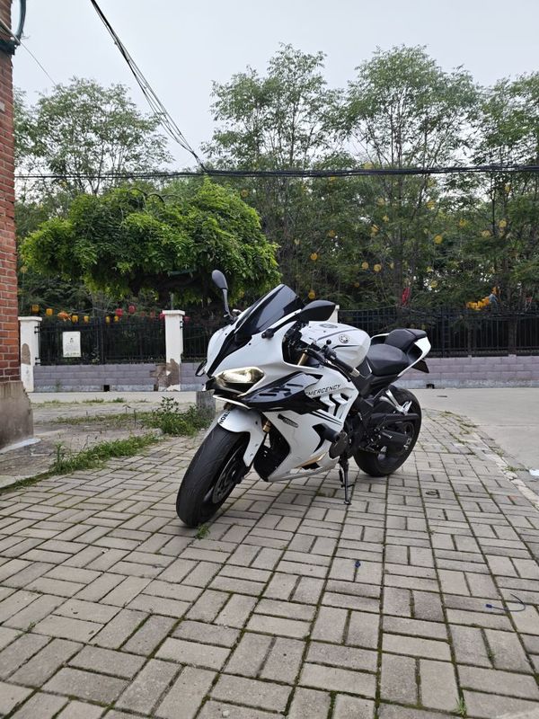 QJMOTOR 赛800