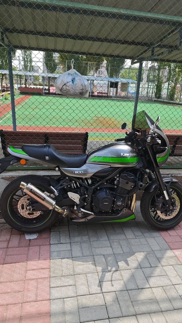 川崎 Z900RS