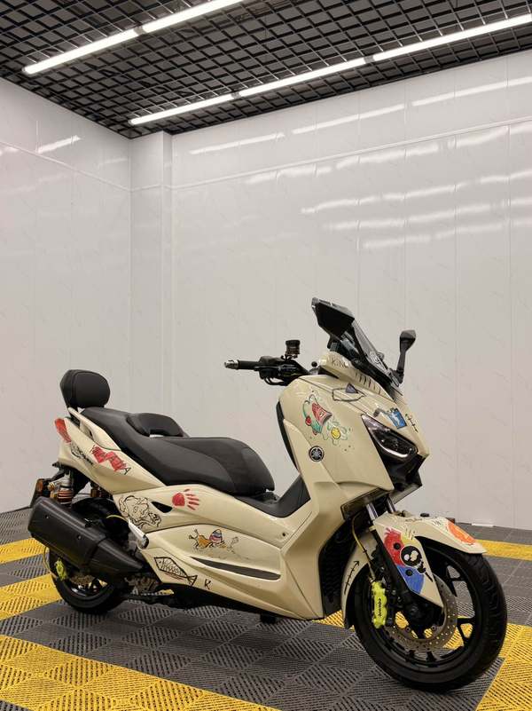 雅马哈 XMAX