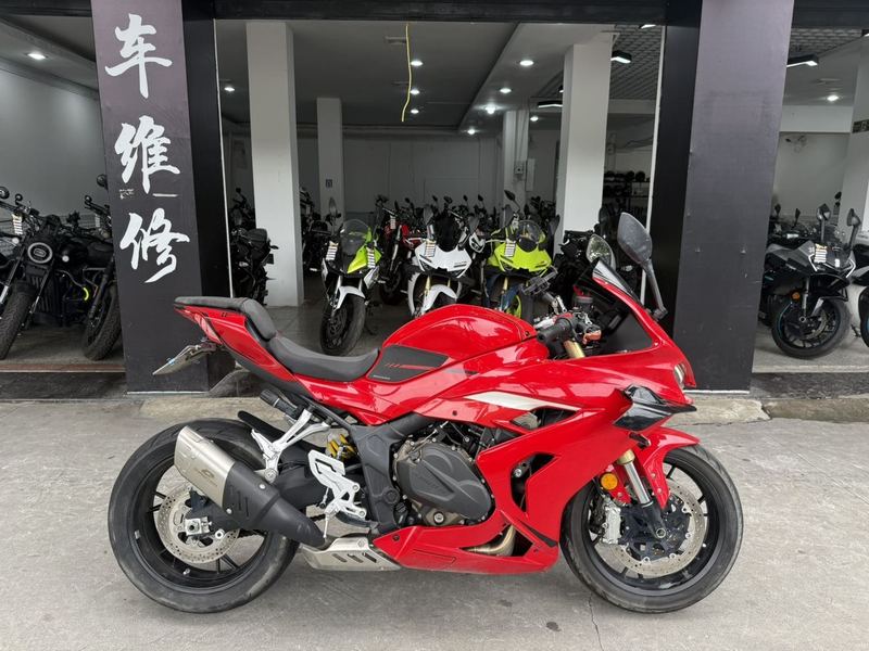 QJMOTOR 赛600