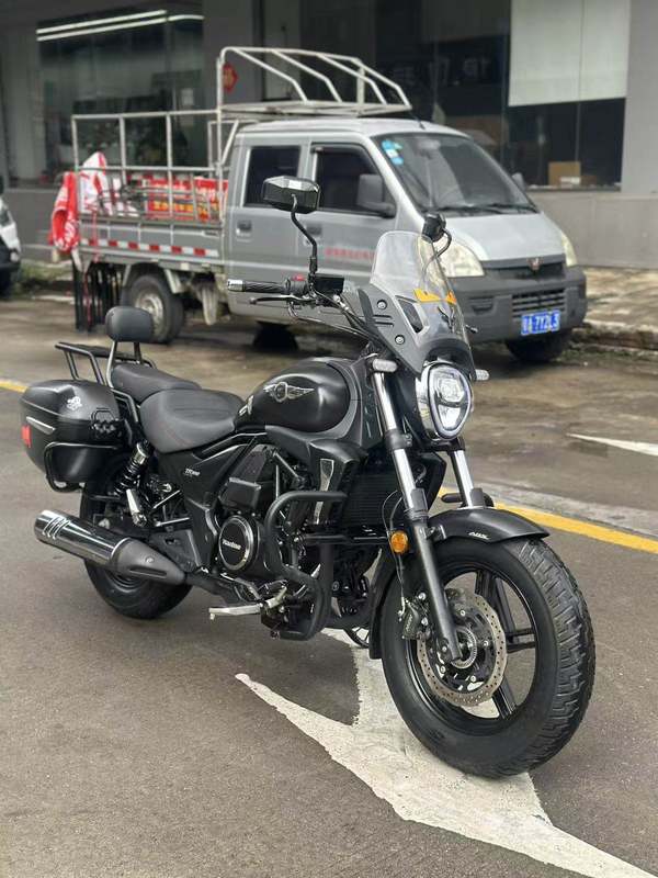 豪爵 TR300