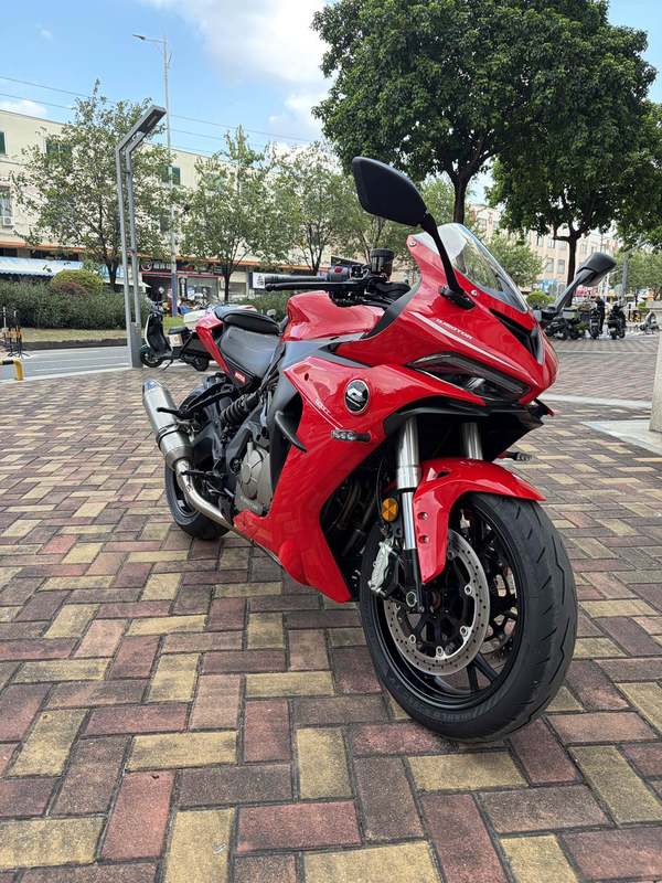 QJMOTOR 赛600