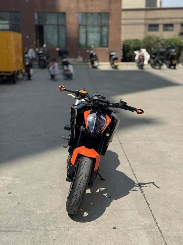 KTMR2R 790 Duke