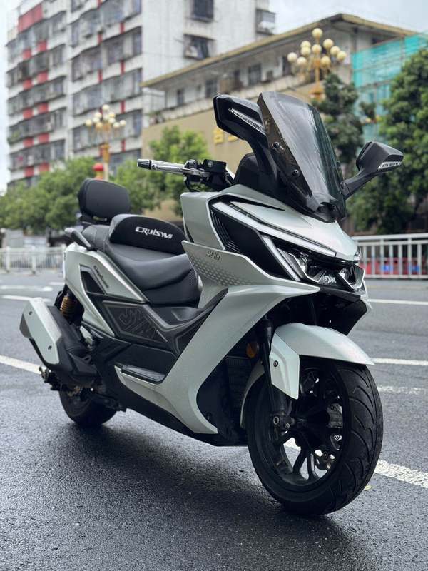 三阳 巡弋 Cruisym400
