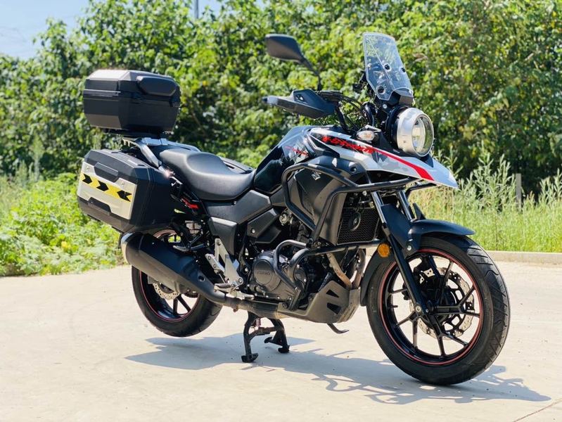 豪爵铃木 DL250