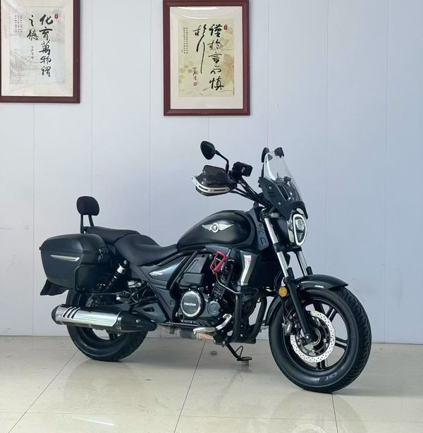 豪爵 TR300