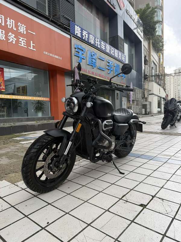 QJMOTOR 闪250