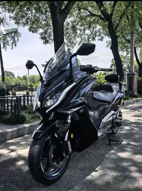 光阳 AK550
