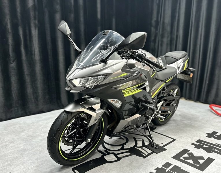 川崎 Ninja 400