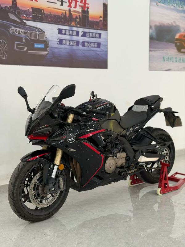 QJMOTOR 赛600