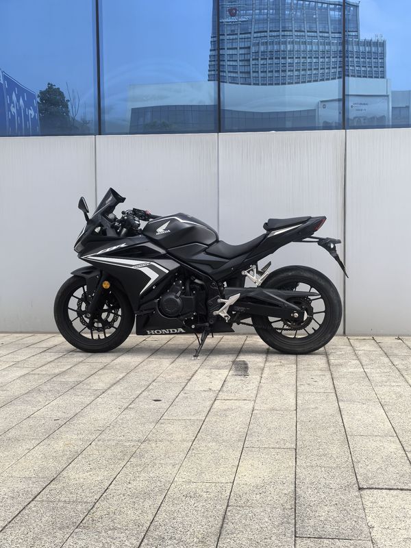 本田WING CBR400R