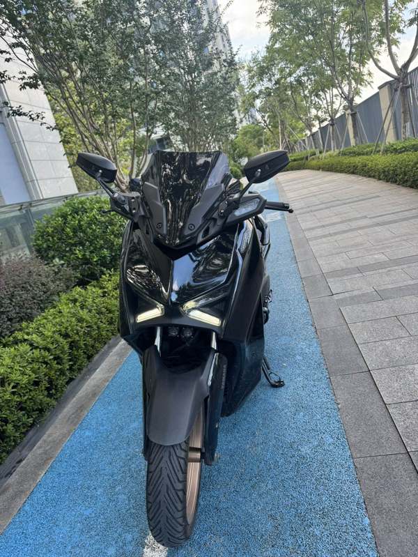 雅马哈 XMAX