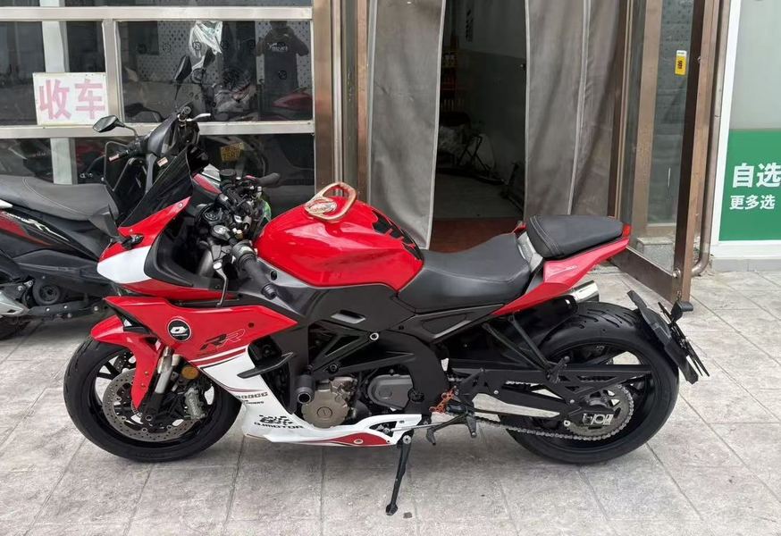 QJMOTOR 赛600