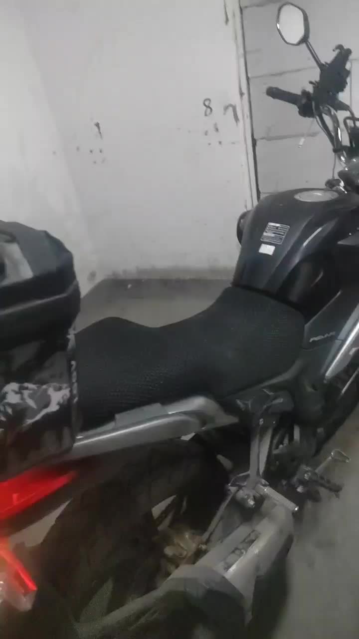 五羊本田 猛鸷 CB190X