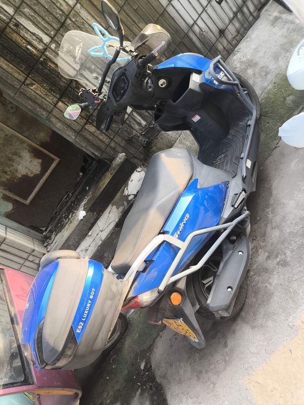 济南铃木 UY125