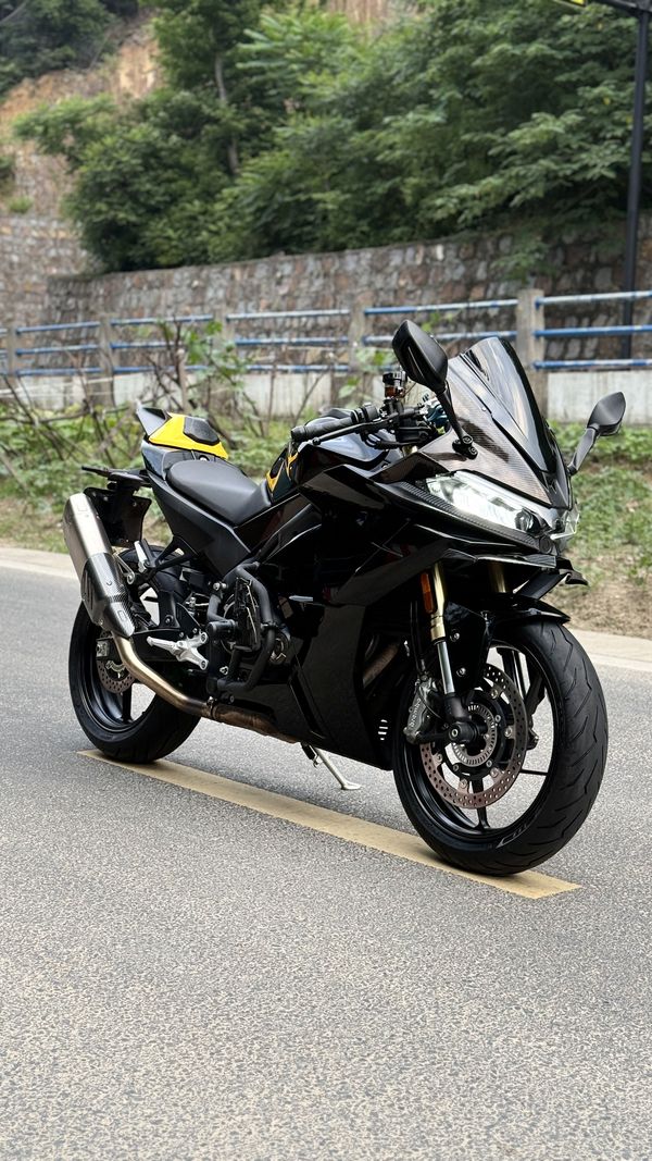 无极 RR525