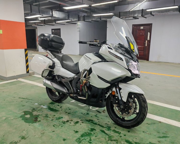 春风 650TR-G