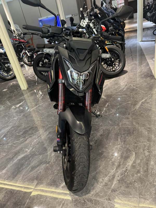 本田DREAMWING CB750