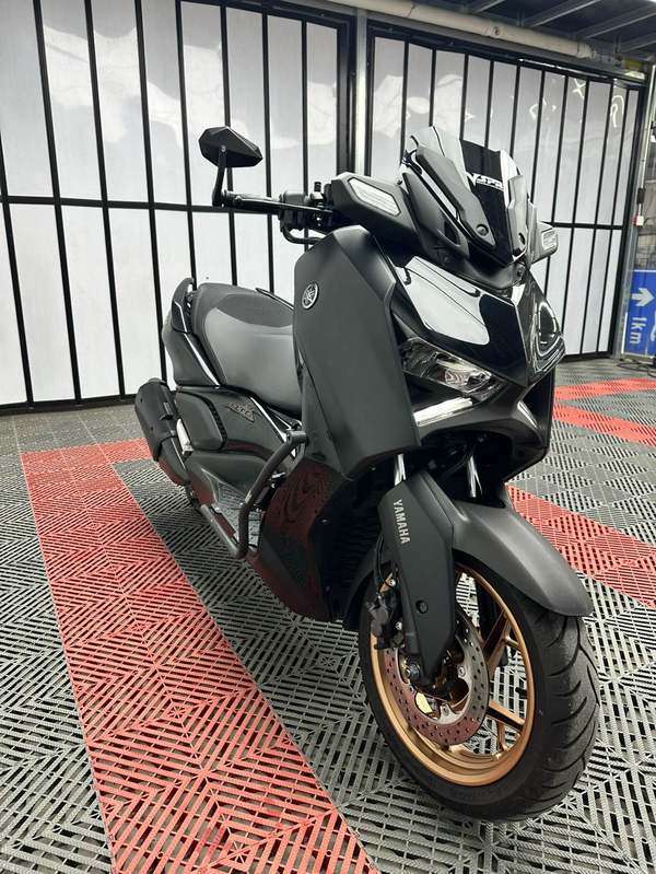 雅马哈 XMAX