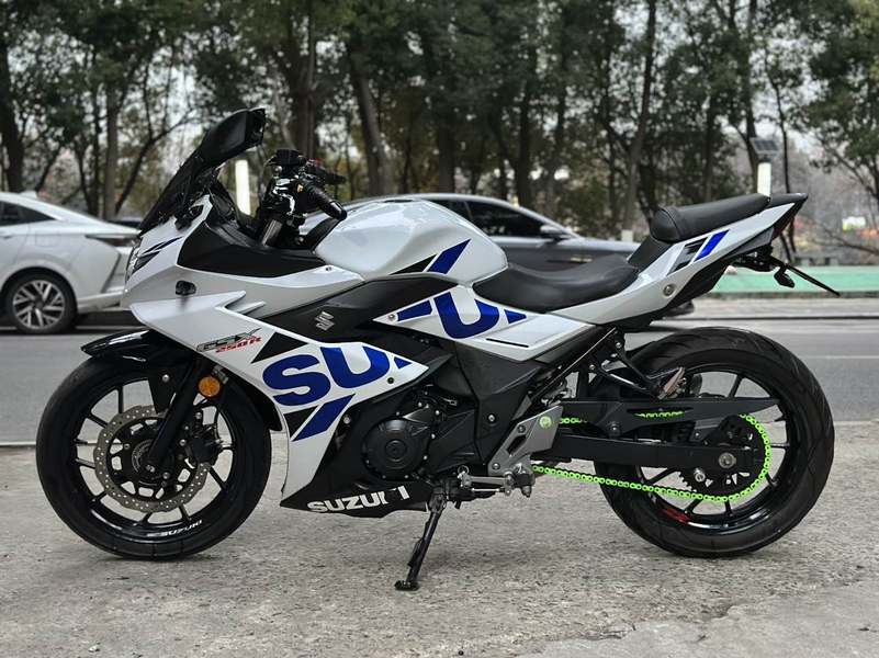 豪爵铃木 GSX250R