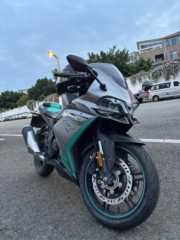 无极 300RR